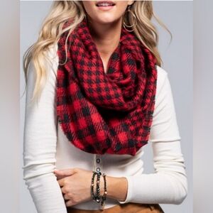 NWT Styline infinity Buffalo plaid scarf
